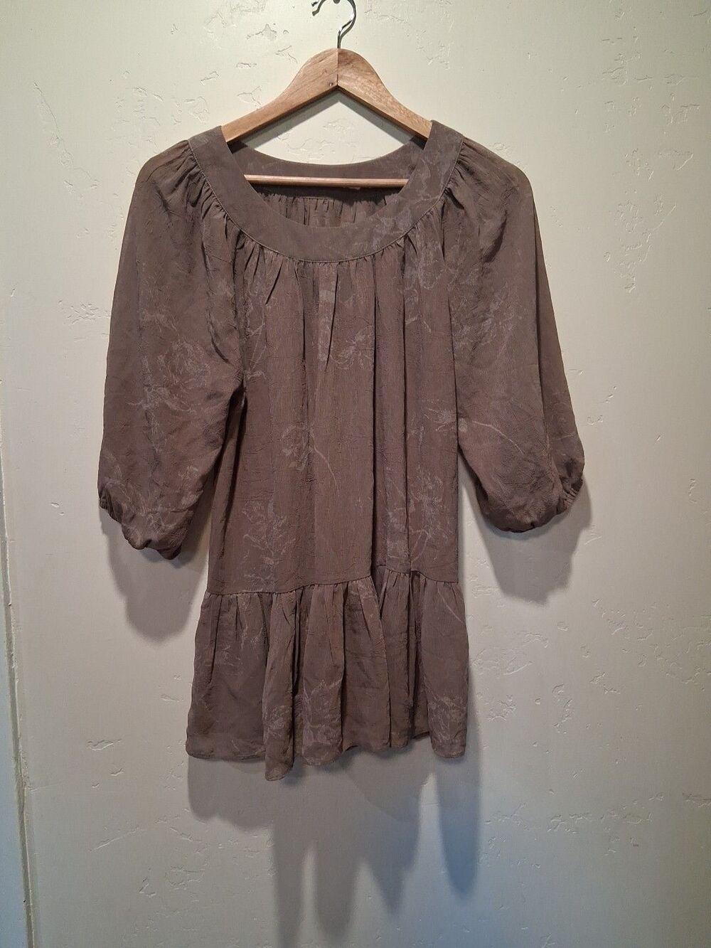 Womens Taupe Muted Floral Peplum Blouse Natural Coastal Neutral Beach Boho Chic